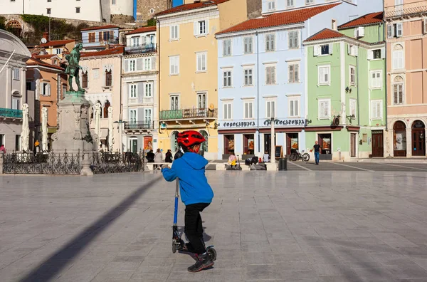 Piran Slovenia January 2023 Boy Helmet Riding His Scooter Sunny — Stock Photo, Image
