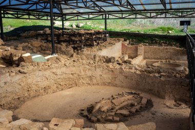 Sicilya 'daki eski Morgantina kasabasındaki Kuzey hamamlarının kalıntıları.