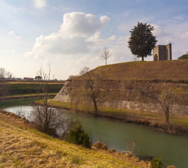 Palmanova 'nın Surlarının Manzaralı Manzarası, İtalya