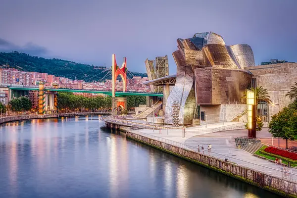 스페인 빌바오 2022 Sunset View Modern Contemporary Art Guggenheim Museum — 스톡 사진