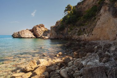 Guidaloca Sahili 'ne ve Castellammare Körfezi' nin sakin sularına bakın, Scopello, Trapani, Sicilya