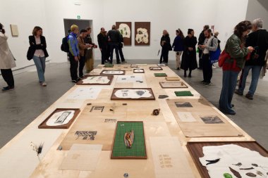 Venedik, İtalya - 19 Nisan 2024: Kang Seung Lee 'nin sanat eserleri, Adriano Pedrosa' nın her yerde küratörlüğünü yaptığı 60. Uluslararası Venedik Bienali Sanat Sergisi 'nde sergilendi.