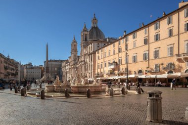 Roma, İtalya - Kasım 2022 Piazza Navona 'nın güzel mimarisi
