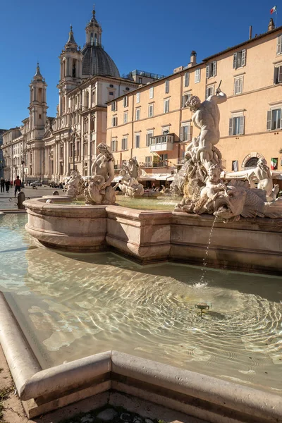 ローマ イタリア 2022年11月 ナヴォーナ広場のクアトロ フィウミ噴水 — ストック写真