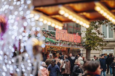 Lüksemburg - Kasım 2022: Şehirde Noel pazarı sezonu
