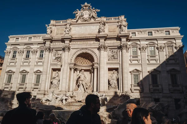 Roma Talya Kasım 2022 Ünlü Trevi Çeşmesinin Güzel Mimarisi — Stok fotoğraf