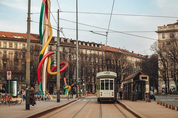 Милан Италия Март 2023 Года Сцены Уличной Жизни Станции Кадорна — стоковое фото