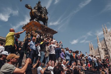 Milan, İtalya - Haziran 2023: Silvio Berlusconi 'nin Milano Katedrali, Duomo' da devlet cenazesi