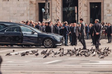 Milan, İtalya - Haziran 2023: Silvio Berlusconi 'nin Milano Katedrali, Duomo' da devlet cenazesi