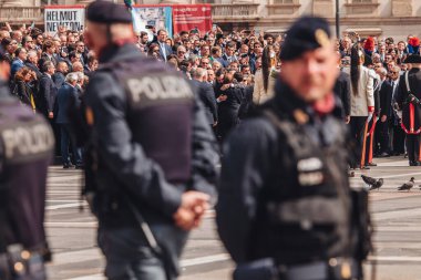 Milan, İtalya - Haziran 2023: Silvio Berlusconi 'nin Milano Katedrali, Duomo' da devlet cenazesi