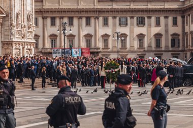 Milan, İtalya - Haziran 2023: Silvio Berlusconi 'nin Milano Katedrali, Duomo' da devlet cenazesi