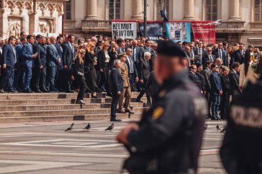 Milan, İtalya - Haziran 2023: Silvio Berlusconi 'nin Milano Katedrali, Duomo' da devlet cenazesi