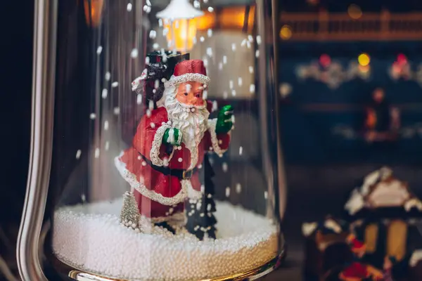 Lüksemburg Şehri Aralık 2023 Küçük Santa Klaus Dekorasyonu Kışlık Işıklar — Stok fotoğraf