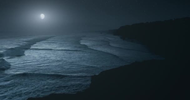 Meereswellen Zeitlupe Bei Mondschein Aus Der Luft Mond Und Sterne Stock-Filmmaterial