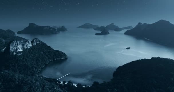Nächtliche Insel Nahaufnahme Luft Blauen Mond Licht Himmel Hintergrund Schöner Videoclip