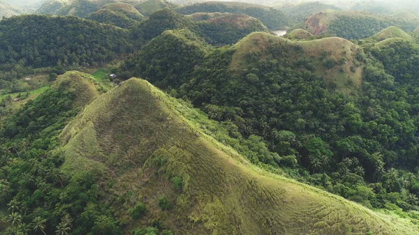 Rise Aerial Green Grass Hills Top Ranges View Mayon Town —  Fotos de Stock