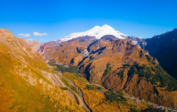 Elbrus Dağı Rusya Avrupa Nın Yüksek Göze Çarpan Dağ Zirvesidir — Stok fotoğraf