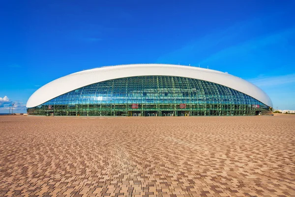 俄罗斯索契 2020年10月4日 为2014年冬季奥林匹克运动会而在索契奥林匹克公园建造的Bolshoy冰柱 — 图库照片