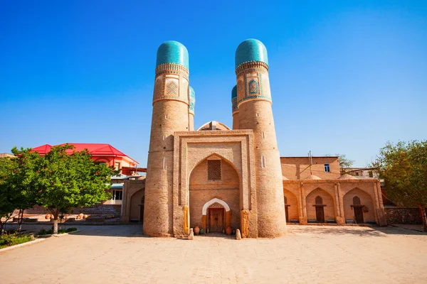 乌兹别克斯坦布哈拉历史名城Khalif Niyaz Kul的Chor Minor或Char Minar或Madrasah — 图库照片