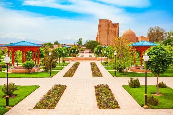 우즈베키스탄의 비츠에 공원에 도루스 자한기르 — 스톡 사진