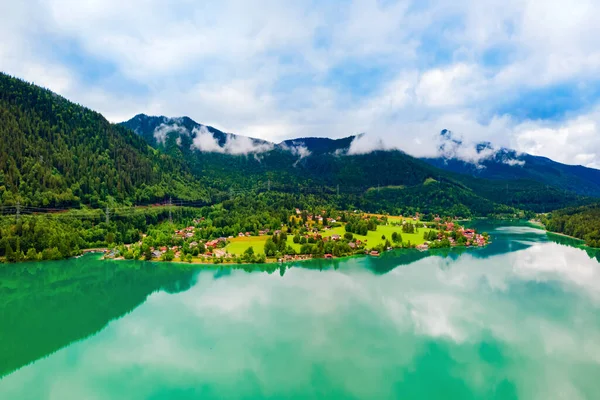 Ходят Смотреть Панораму Воздуха Вальхензе Одно Самых Глубоких Крупнейших Альпийских — стоковое фото