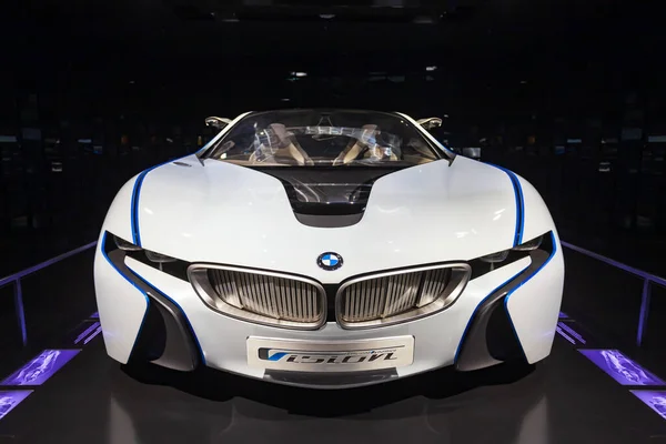 德国慕尼黑 2021年7月8日 宝马视觉高效动力概念车在宝马博物馆 这是一个宝马历史上的汽车博物馆 位于德国慕尼黑奥林匹克公园附近 — 图库照片