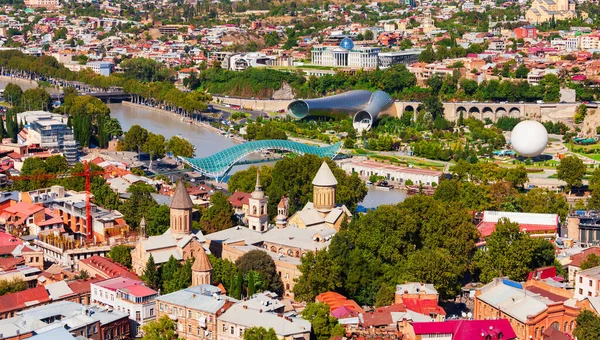 Tbiliszi Óvárosi Légi Panoráma Tbiliszi Grúzia Fővárosa Legnagyobb Városa Kura — Stock Fotó