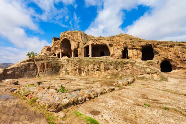Uplistsikhe是格鲁吉亚Shida Kartli地区Gori附近一个古老的岩石开凿城镇 — 图库照片