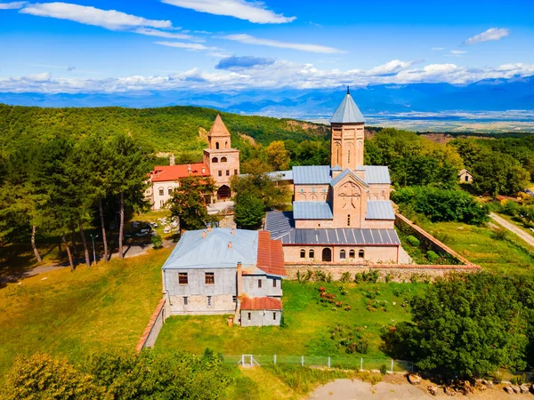 新しいシュアムタ修道院またはカッカッティーのアキラシュマータ修道院の複合空中パノラマビュー カカチュは 首都としてテラビとジョージア東部の地域です — ストック写真