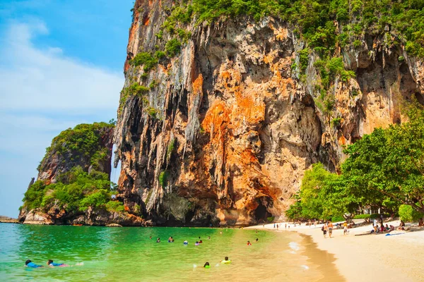 Skönhet Strand Med Gul Sand Och Kristallklart Vatten Thailand — Stockfoto