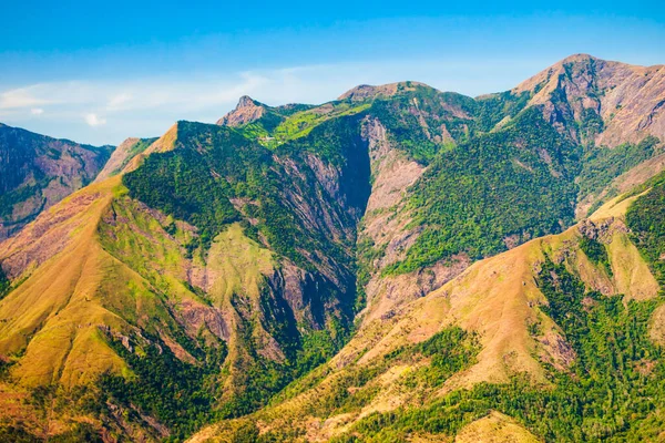 케랄라 타밀나두 마하라슈트라 인도의 주들을 가로지르는 산맥이다 — 스톡 사진