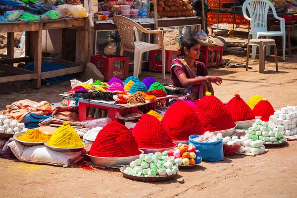 Hampi Indien Februar 2012 Holi Puderfarben Auf Dem Lokalen Markt — Stockfoto