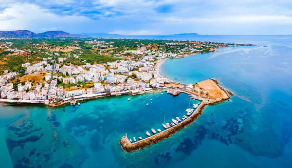 ハーソニソスは 空中パノラマビューを収容しています ヘルソニソスやシャルソニソスはギリシャのクレタ島の北にある町です — ストック写真