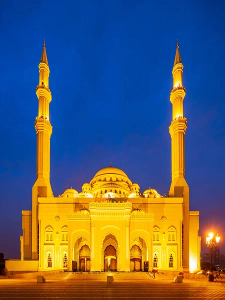 Meczet Noor Jest Głównym Meczetem Znajdującym Się Lagunie Khaleda Buhaira — Zdjęcie stockowe