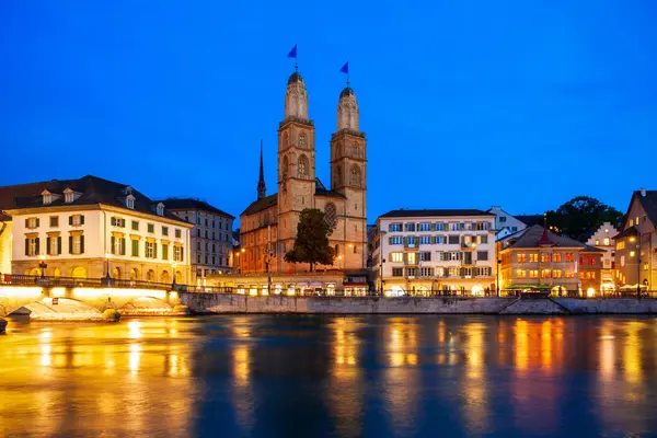 Grossmunster Church Limmat River Centre Zurich City Switzerland — Stock Photo, Image