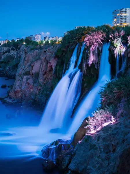 土耳其安塔利亚市杜登瀑布公园 图库图片