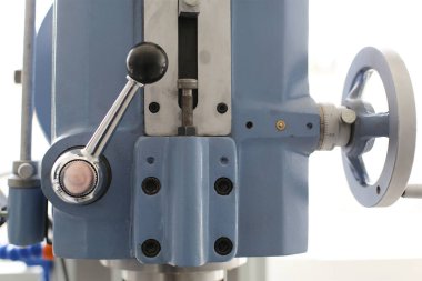 Torna, CNC makinesi, kontrol elementleri