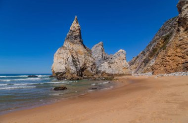 Praia da Ursa (Ursa Sahili), Portekiz, Lizbon yakınlarındaki Sintra 'da.
