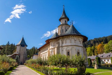 Moldovita, Romanya: Romanya 'daki Moldovita Manastırı. Bucovina 'nın güneyindeki Romen Ortodoks manastırlarından biri.