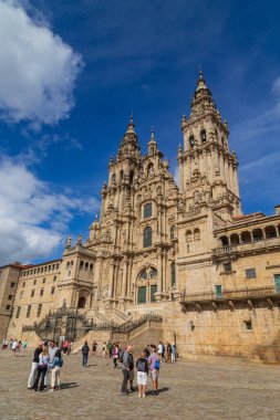 Santiago de Compostela, İspanya, Santiago Katedrali ve Obradoiro Meydanı. Turistler ve hacılar