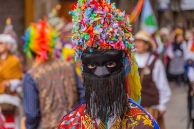 Santiago de Compostela, İspanya: Santiago de Compostela, İspanya sokaklarında renkli bir karnaval geçidi