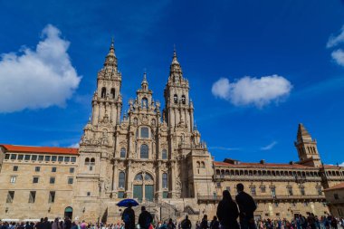 Santiago de Compostela, İspanya. Santiago ve Obradoiro Meydanı Katedrali. Turistler ve hacılar