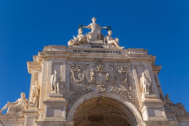 Rua Augusta Kemeri 'nin ayrıntıları, Portekiz, Lizbon' da bulunan tarihi bir bina.