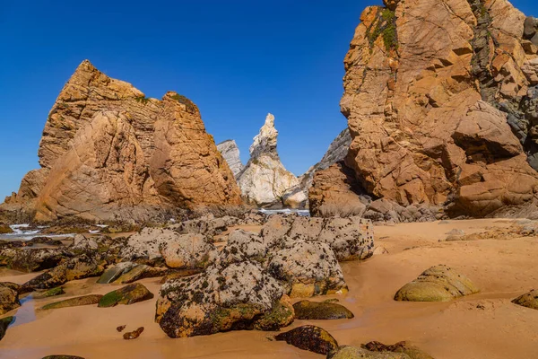 Praia da Ursa (Ursa Sahili), Portekiz, Lizbon yakınlarındaki Sintra 'da.