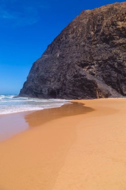 Portekiz, Algarve 'deki güzel boş kumsal