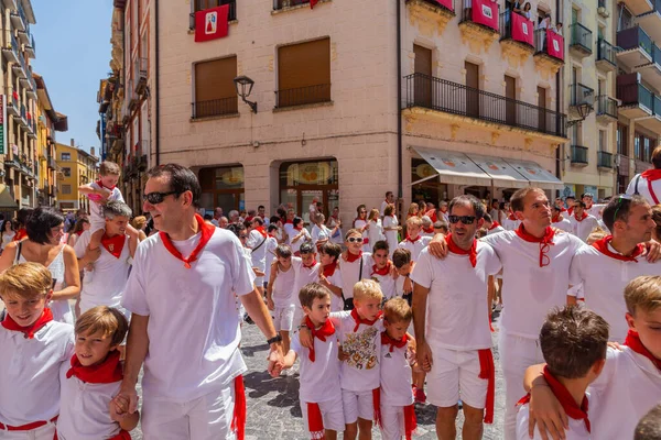 Pamplona Navarra Spain People Celebrate San Fermin Festival Traditional White — Photo