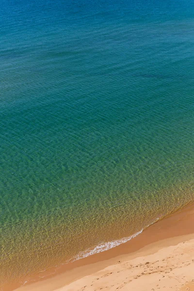 Бирюзовая Вода Безлюдных Пляжах Сагреша Алгарве Португалия — стоковое фото