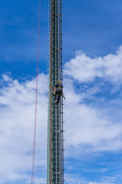 Fatima Portugal Working Cellphone Antenna Tower Maintaining Technician Worker Repair — Stock Photo, Image