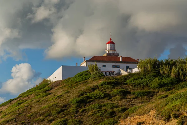 Cabo Mondego Deniz Fenerinin Mimarisi Çevresi Okyanusa Bakıyor Figueira Foz — Stok fotoğraf
