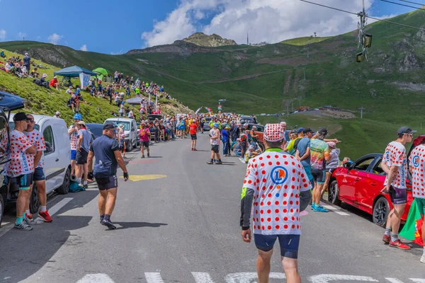 프랑스 Col Tourmalet 자전거를 피에르네 Col Tourmalet 정상에서 기다리는 2023 — 스톡 사진
